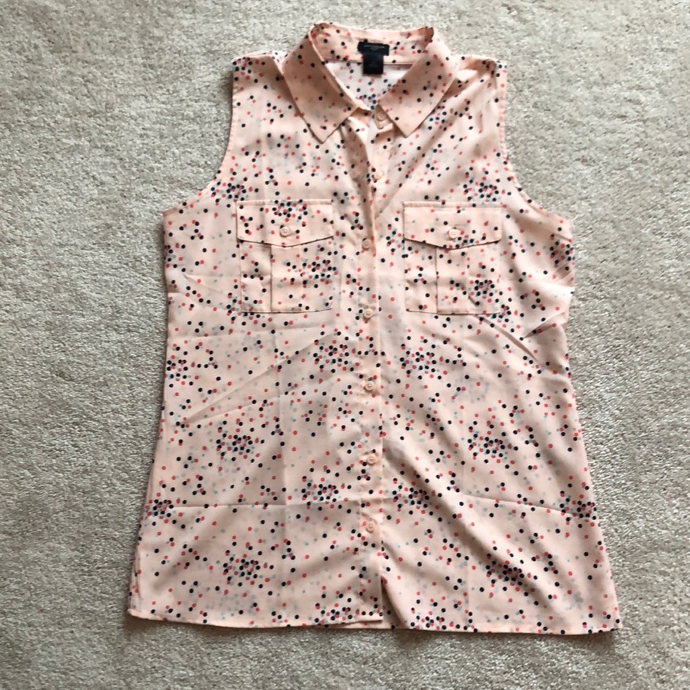 Ann Taylor sleeveless shirt, Size M